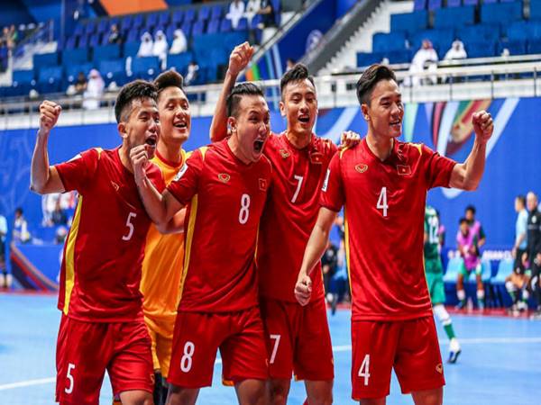 Bóng đá Việt Nam 4/10: Futsal Việt Nam nỗ lực thắng Iran ở tứ kết